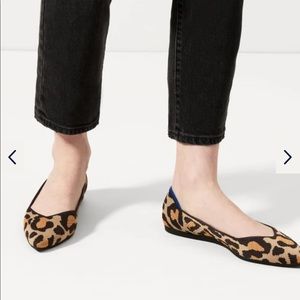 Rothys Womens The Point - Big Cat Size 7.5